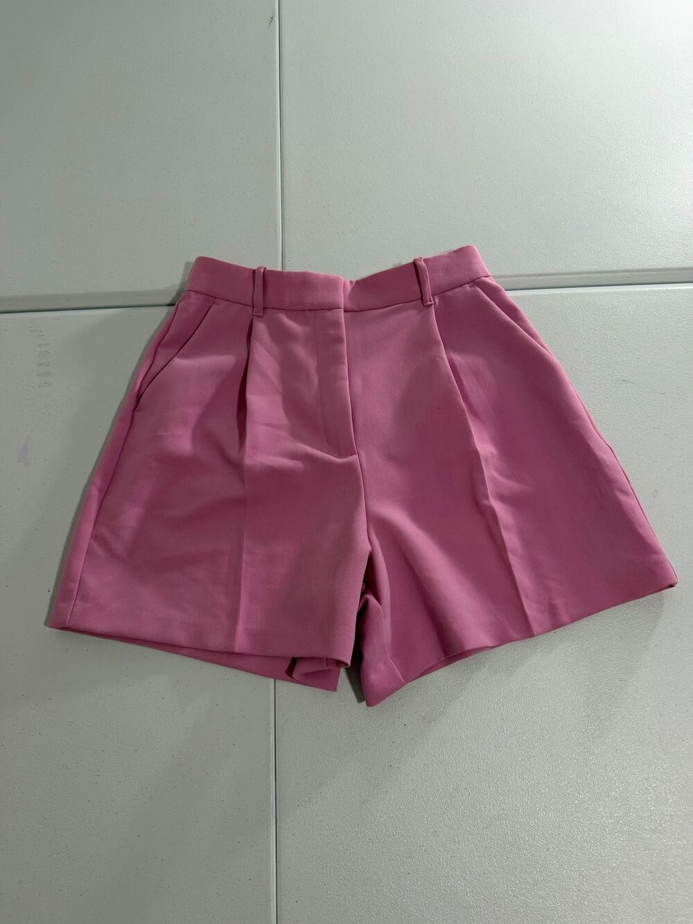 Abercrombie & Fitch Womens Pleated Tailored Shorts Size S Pink High Rise Trouser